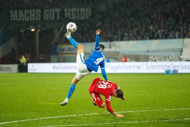 left Kenan Fatkic Rostock vs Yari Otto VERL GER, FC Hansa Rostock vs SC Verl, Football, Men, 3 Liga, Matchday 13, Season 2025 2026, 01 11 2025 Rostock Ostseestadion Mecklenburg Vorpommern Germany