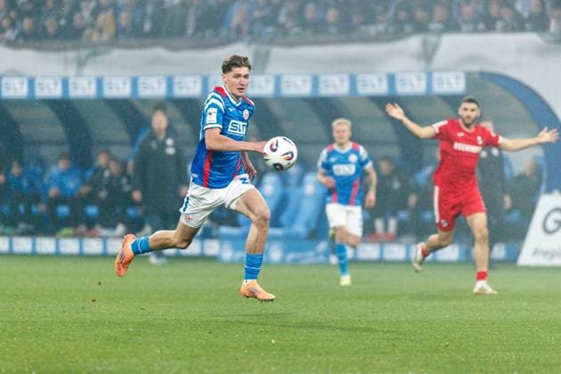 Ryan Naderi Rostock GER, FC Hansa Rostock vs SC Verl, Soccer, Men, 3 Liga, Matchday 13, Season 2025 2026, 01 11 2025 Rostock Ostseestadion Mecklenburg Vorpommern Germany