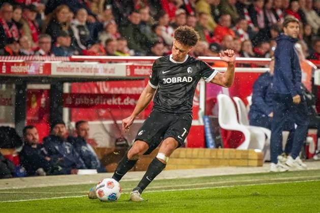 Germany Soccer Bundesliga 2025 26, 9 Matchday 1 FC Union Berlin vs SC Freiburg An der Alten Försterei Berlin Derry Scherhant SC Freiburg, 07 Berlin Germany Copyright: xJOERANxSTEINSIEKx