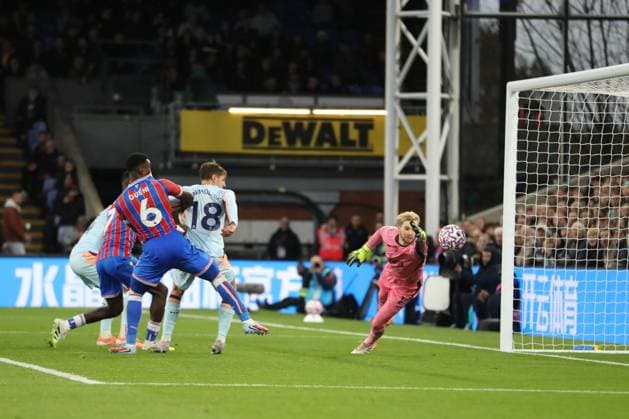 1st November 2025; Selhurst Park, Selhurst, London, England; Premier League Football, Crystal Palace versus Brentford; A long throw from Crystal Palace is put into his own goal by Nathan Collins of Brentford in the 51st minute for 2-0  KatiexChan