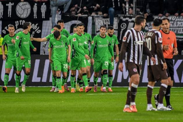 0 1 of 15 Haris Tabakovic Gladbach goal celebration Germany , Hamburg , Millerntorstadion , Soccer , 1 Bundesliga , FC St Pauli Borussia Mönchengladbach
