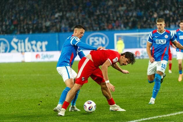 from l Kenan Fatkic Rostock , Fynn Otto VERL and Jan Mejdr Rostock GER, FC Hansa Rostock vs SC Verl, Soccer, Men, 3 Liga, Matchday 13, Season 2025 2026, 01 11 2025 Rostock Ostseestadion Mecklenburg Vorpommern Germany