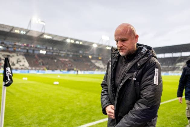 Hamburg, November 1, 2025 Football, 1 Bundesliga 2025 26, FC St Pauli Borussia MoÌˆnchengladbach Rouven Schröder Borussia MoÌˆnchengladbach, Head of Sport DFL REGULATIONS PROHIBIT ANY USE OF PHOTOGRAPHS AS IMAGE SEQUENCES AND OR QUASI VIDEO