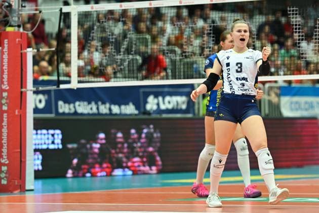 Florien Reesink SSC Palmberg Schwerin, 3 Dresdner SC vs SSC Palmberg Schwerin, 1 Volleyball Bundesliga Women, Season 2025 2026, 01 11 2025 Dresdner SC vs SSC Palmberg Schwerin, 1 Volleyball Bundesliga Women, Season 2025 2026, 01 11 2025 Dresden Copyright: xEibner-Pressefoto xHoepnerx EP_PHR