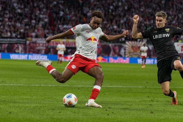 GER, Bundesliga, RB Leipzig VfB Stuttgart 01 11 2025, Red Bull Arena, Leipzig, GER, Bundesliga, RB Leipzig VfB Stuttgart Assan Ouedraogo RB Leipzig 20 Â nordphotoxGmbHxx xAlexanderxTrienitz nph00051