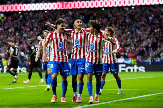 ESP: Atletico de Madrid-Sevilla FC . La Liga EA Sports. Date 11 Thiago Almada of Atletico de Madrid during the La Liga EA Sports match between Atletico de Madrid and Sevilla FC played at Riyadh Metropolitano Stadium on November 01, 2025 in Madrid, Spain. kpng Copyright: xCesarxCebollax xPRESSINx PS_251101_ATM_SEV_075