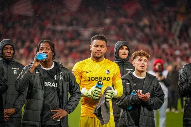 Germany Soccer Bundesliga 2025 26, 9 Matchday 1 FC Union Berlin vs SC Freiburg An der Alten Försterei Berlin Noah Atubolu SC Freiburg, 01 Copyright: xJOERANxSTEINSIEKx