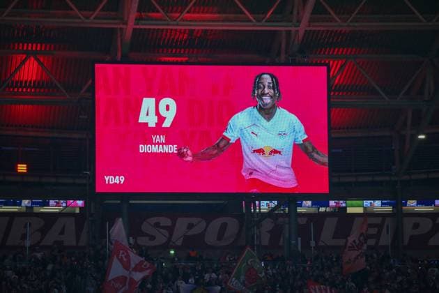 Germany Bundesliga 2025 26, 9 Matchday RB Leipzig vs VfB Stuttgart Red Bull Arena Stadion Leipzig Yan Diomande RB Leipzig, 49 Leipzig Copyright: xAymanxAlahmedx