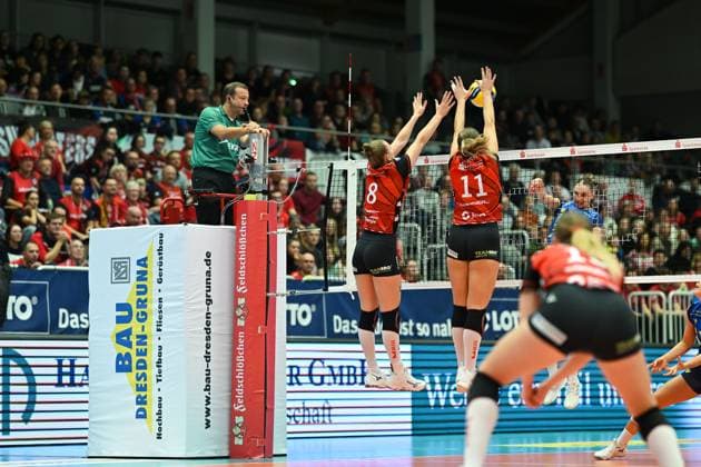 Jette Kuipers Dresdner SC, 8 Amanda Siksna Dresdner SC, 11 Dresdner SC vs SSC Palmberg Schwerin, 1 Volleyball Bundesliga Damen, Spielzeit 2025 2026, 01 11 2025 Dresdner SC vs SSC Palmberg Schwerin, 1 Volleyball Bundesliga Damen, Spielzeit 2025 2026, 01 11 2025 Dresden Copyright: xEibner-Pressefoto xHoepnerx EP_PHR