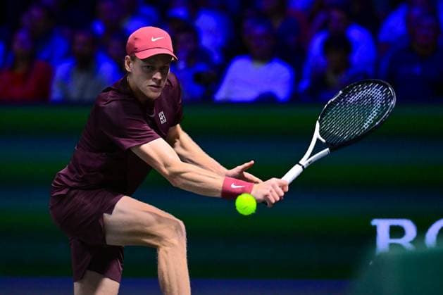 TENNIS : Rolex Paris Masters - Paris - 01 11 2025 Jannik Sinner ( Italy ) during the Rolex Paris Masters at Paris La Defense Arena on November 01, 2025 in Nanterre, France. (Photo by Federico Pestellini PSNewz ) ParisFrance  Copyright: xFedericoxPestellinix