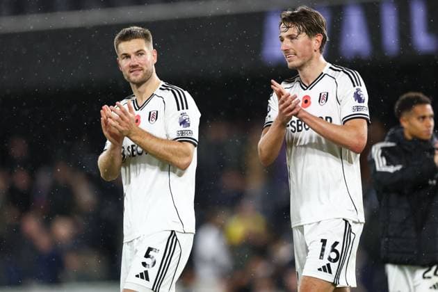 Joachim Andersen of Fulham and Sander Berge of Fulham at full time Fulham v Wolverhampton Wanderers, Premier League, Football, Craven Cottage, London, UK - 01 Nov 2025London Craven Cottage United Kingdom EDITORIAL USE ONLY No use with unauthorised audio, video, data, fixture lists, club league logos or live services. Online in-match use limited to 120 images, no video emulation. No use in betting, games or single club league player publications. Copyright: xSimonxDael Shutterstockx 15639934ei
