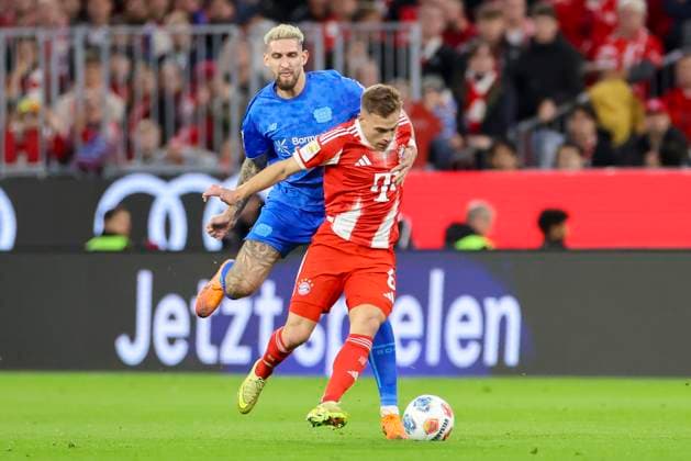 Robert Andrich (Bayer 04 Leverkusen) und Joshua Kimmich (FC Bayern Muenchen) kaempfen um den Ball, Bundesliga, FC Bayern München v Bayer 04 Leverkusen, Allianz Arena am 01. November 2025 in München, Deutschland. (Foto von Marco Steinbrenner DeFodi Images) Robert Andrich (Bayer 04 Leverkusen) und Joshua Kimmich (FC Bayern Muenchen) battle for the ball, Bundesliga, FC Bayern München v Bayer 04 Leverkusen, Allianz Arena, November 1, 2025 in München, Germany. (Photo by Marco Steinbrenner DeFodi Images) DFL regulations prohibit any use of photographs as image sequences and or quasi-video. Robert Andrich Bayer 04 Leverkusen and Joshua Kimmich FC Bayern Muenchen battle for the ball, Bundesliga, FC Bayern München v Bayer 04 Leverkusen, Allianz Arena, November 1, 2025 in Munich, Germany Photo by Marco Steinbrenner DeFodi Images Robert Andrich Bayer 04 Leverkusen and Joshua Kimmich FC Bayern Muenchen battle for the ball, Bundesliga, FC Bayern München v Bayer 04 Leverkusen, Allianz Arena, November 1, 2025 in München, Germany Photo by Marco Steinbrenner DeFodi Images DFL regulations prohibit any use of photographs as image sequences and or quasi video