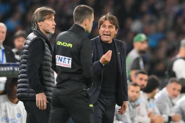 Foto IPP Roberto Ramaccia Napoli 1 11 2025 Campionato di Calcio Serie A 2025 2026 Napoli vs Como Nella foto Antonio Conte head coach of SSC Napoli Italy Photo Press - World Copyright Napoli italy Italia ITALY  Copyright: xR4924_italyphotopressx