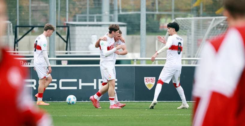 01 11 25 U19 VfB Stuttgart U19 1 FC Nürnberg Germany, Stuttgart, 01 11 2025, Football, U19 DFB Youth League, Season 2025 2026, U19 VfB Stuttgart U19 1 FC Nürnberg 2 2 Matheos Tsigkas VfB Stuttgart Jubel Tor 2 1 Tsigkas
