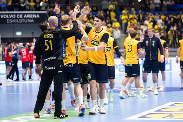 251101 Nikola Roganovic of Sweden celebrates after the international friendly handball match between Sweden and Spain on November 1, 2025 in Eskilstuna Photo Kenta Jönsson BILDBYRAN COP 210 KJ0282 handball handball handball landslag sverige sweden spain national teams bbeng jubel  Copyright: KENTAxJÖNSSON BB251101KJ052
