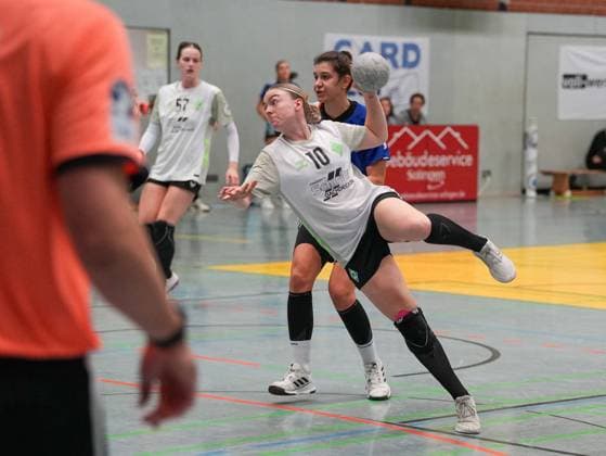 Malin Pods SV Werder Bremen, 10 on goal Bergischer HC Women vs SV Werder Bremen Women, Handball, 2 Bundesliga Women, Matchday 7, Season 2025 2026, 01 11 2025 Bergischer HC Women vs SV Werder Bremen Women, Handball, 2 Bundesliga Women, Matchday 7, Season 2025 2026, 01 11 2025 Solingen Copyright: xEibner-Pressefoto DamianxKruczynx EP_DKI