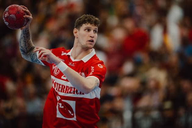 HANDBALL - OEHB, 100 years anniversary VIENNA,AUSTRIA,01.NOV.25 - HANDBALL - OEHB, Oesterreichischer Handballbund, Handball Austria, 100 years anniversary, test match, Austria vs Hungary. Image shows Sebastian Frimmel (AUT).  GEPAxpictures xAlexanderxSolc