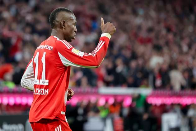 Nicolas Jackson (FC Bayern Muenchen) jubelt, Bundesliga, FC Bayern München v Bayer 04 Leverkusen, Allianz Arena am 01. November 2025 in München, Deutschland. (Foto von Marco Steinbrenner DeFodi Images) Nicolas Jackson (FC Bayern Muenchen) cheers, Bundesliga, FC Bayern München v Bayer 04 Leverkusen, Allianz Arena, November 1, 2025 in München, Germany. (Photo by Marco Steinbrenner DeFodi Images) DFL regulations prohibit any use of photographs as image sequences and or quasi-video. Nicolas Jackson FC Bayern Muenchen cheers, Bundesliga, FC Bayern München v Bayer 04 Leverkusen, Allianz Arena on November 01, 2025 in Munich, Germany Photo by Marco Steinbrenner DeFodi Images Nicolas Jackson FC Bayern Muenchen cheers, Bundesliga, FC Bayern München v Bayer 04 Leverkusen, Allianz Arena, November 1, 2025 in Munich, Germany Photo by Marco Steinbrenner DeFodi Images DFL regulations prohibit any use of photographs as image sequences and or quasi video