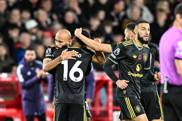 1st November 2025; The City Ground, Nottingham, England; Premier League Football, Nottingham Forest versus Manchester United, ManU Amad Diallo of Manchester United celebrates with his team after scoring in the 81st minute to make the score 2-2  GodfreyxPitt