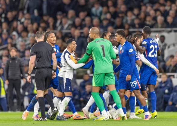Tottenham Hotspur v Chelsea FC, Premier League, Football, The Tottenham Hotspur Stadium, London, UK - 01 Nov 2025 Pedro Porro of Tottenham Hotspur reacts after Rodrigo Bentancur of Tottenham Hotspur fouled Reece James of Chelsea FC London The Tottenham Hotspur Stadium Tottenham GBR, UK NEWSPAPERS OUT Copyright: xEllixBirchx