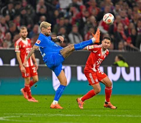 01 11 2025, Soccer Bundesliga 2025 2026, Matchday 9, FC Bayern Munich Bayer Leverkusen, at Allianz Arena Munich, Robert Andrich Leverkusen vs Raphael Guerreiro FC Bayern Munich DFL and DFB regulations prohibit any use of photographs as image sequences and or quasi video