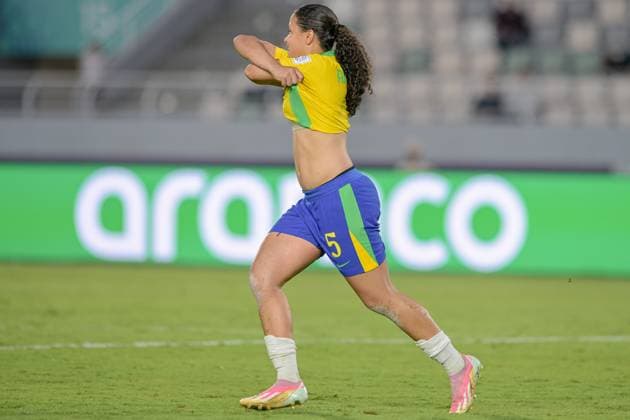 Brazil v Canada: Group A - FIFA U-17 Women s World Cup Morocco 2025 Andreyna (Defender) of Brazil U-17 celebrates the goal that sends Brazil to the semi-final during the FIFA U-17 Women s World Cup match between Brazil and Canada in Rabat, Morocco, on November 1, 2025, at the Olympic Stadium. Rabat Morocco  Copyright: xAndreaxxAmatox originalFilename:amato-notitle251101_nptGs.jpg