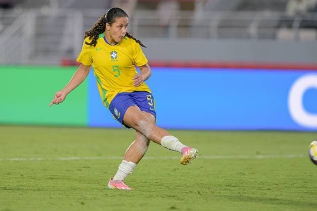 Brazil v Canada: Group A - FIFA U-17 Women s World Cup Morocco 2025 Andreyna (Defender) of Brazil U-17 scores the penalty during the FIFA U-17 Women s World Cup Morocco 2025 quarter-final match between Brazil and Canada in Rabat, Morocco, on November 1, 2025, at the Olympic Stadium. Rabat Morocco  Copyright: xAndreaxxAmatox originalFilename:amato-notitle251101_npVqw.jpg