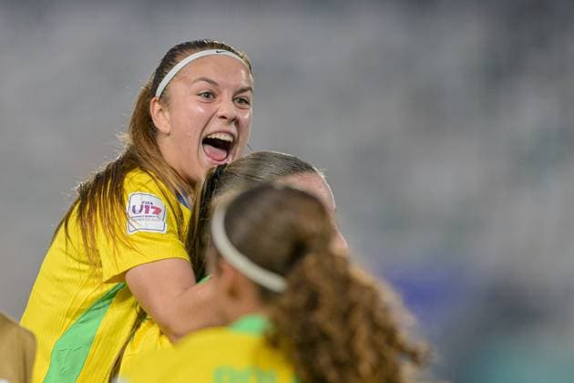 Brazil v Canada: Group A - FIFA U-17 Women s World Cup Morocco 2025 Brazilian players celebrate their qualification for the semi-finals during the FIFA U17, U 17 Women s World Cup Morocco 2025 quarter-final match between Brazil and Canada in Rabat, Morocco, on November 1, 2025, at the Olympic Stadium. Rabat Morocco  Copyright: xAndreaxxAmatox originalFilename:amato-notitle251101_npbIw.jpg