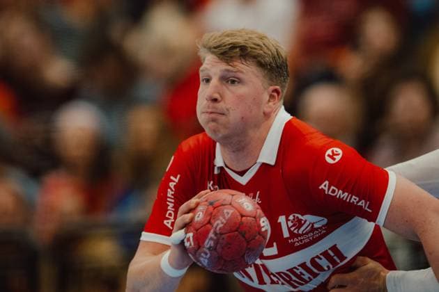 HANDBALL - OEHB, 100 years anniversary VIENNA,AUSTRIA,01.NOV.25 - HANDBALL - OEHB, Oesterreichischer Handballbund, Handball Austria, 100 years anniversary, test match, Austria vs Hungary. Image shows Lukas Hutecek (AUT).  GEPAxpictures xAlexanderxSolc