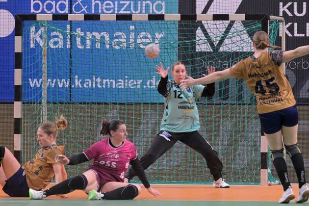 Oliwia Kaminska Buxtehuder SV, 12 in goal TusSies Metzingen vs Buxtehuder SV, handball, Alsco HBF, 7 league matchday, 2025 2026 season, 01 11 2025 TusSies Metzingen vs Buxtehuder SV, handball, Alsco HBF, 7 league matchday, 2025 2026 season, 01 11 2025 Tuebingen Copyright: xEibner-Pressefoto TobiasxBaurx EP_TBR