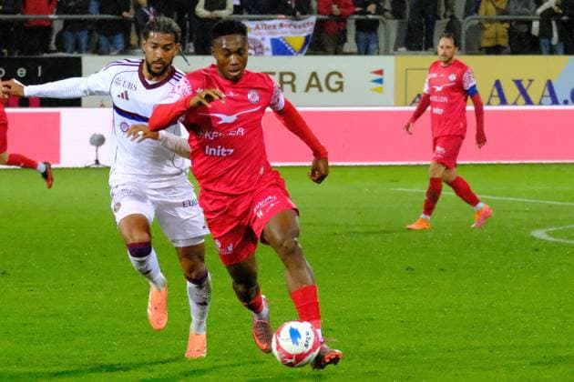 Brack Super League - Fc Winterthur vs Servette - Francis Momoh Winterthur Schützenwiese Zürich Schweiz Copyright: xSergioxBrunettix