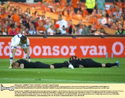 Football, EURO 2012, Sneijder and Bouma injured after Netherlands test match