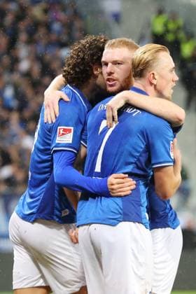 01 11 2025, xtvx, Fussball 2 Bundesliga, SV Darmstadt 98 Arminia Bielefeld v l Goal scored, Goal to 2 1 Isac Lidberg SV Darmstadt 98 Torjubel, Goal celebration, celebrate the goal, celebrates scoring Isac Lidberg SV Darmstadt 98 Fraser Hornby SV Darmstadt 98 DFL DFB REGULATIONS PROHIBIT ANY USE OF PHOTOGRAPHS as IMAGE SEQUENCES and or QUASI VIDEO Darmstadt