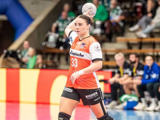 Elin Magnusdottir HSG Blomberg Lippe, 33 on the ball, Frisch Auf Goeppingen vs HSG Blomberg Lippe, Handball, 1 Bundesliga, Season 2025 2026, 01 11 2025 Frisch Auf Goeppingen vs HSG Blomberg Lippe, Handball, 1 Bundesliga, Season 2025 2026, 01 11 2025 Goeppingen Copyright: xMichaelxSchmidt Eibner-Pressefotx EP_MST