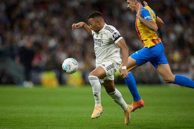 Kylian Mbappe (Real Madrid CF) controls the ball during the LaLiga EA Sports match between Real Madrid v Valencia CF at Santiago BernabÃ u on November 1, 2025 in Madrid, Spain. (Photo by Manu Reino DeFodi Images) Kylian Mbappe Real Madrid CF controls the ball during the LaLiga EA Sports match between Real Madrid v Valencia CF at Santiago BernabÃ u on November 1, 2025 in Madrid, Spain Photo by Manu Reino DeFodi Images