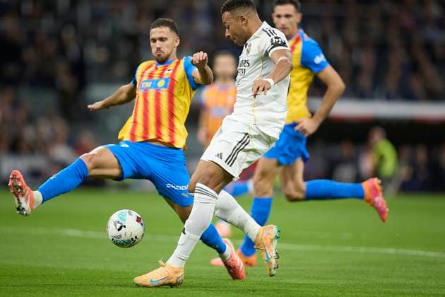 Kylian Mbappe (Real Madrid CF) controls the ball during the LaLiga EA Sports match between Real Madrid v Valencia CF at Santiago BernabÃ u on November 1, 2025 in Madrid, Spain. (Photo by Manu Reino DeFodi Images) Kylian Mbappe Real Madrid CF controls the ball during the LaLiga EA Sports match between Real Madrid v Valencia CF at Santiago BernabÃ u on November 1, 2025 in Madrid, Spain Photo by Manu Reino DeFodi Images