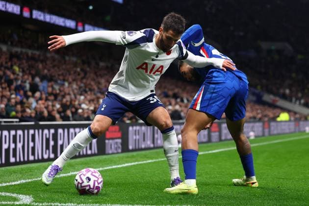 London, England, 1st November 2025. Rodrigo Bentancur of Tottenham Hotspur and Reece James of Chelsea challenge for the ball during the Tottenham Hotspur vs Chelsea Premier League match at the Tottenham Hotspur Stadium, London. Picture credit should read: Paul Terry Sportimage EDITORIAL USE ONLY. No use with unauthorised audio, video, data, fixture lists, club league logos or live services. Online in-match use limited to 120 images, no video emulation. No use in betting, games or single club league player publications. SPI_071_PT_Tottenham_Chelsea SPI-4252-0071