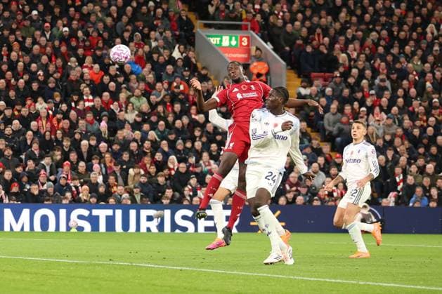 Ibrahima Konatà of Liverpool heads towards goal Liverpool v Aston Villa, Premier League, Football, Anfield, Liverpool, UK - 01 Nov 2025Liverpool Anfield United Kingdom EDITORIAL USE ONLY No use with unauthorised audio, video, data, fixture lists, club league logos or live services. Online in-match use limited to 120 images, no video emulation. No use in betting, games or single club league player publications. Copyright: xRyanxBrowne Shutterstockx 15641376ba