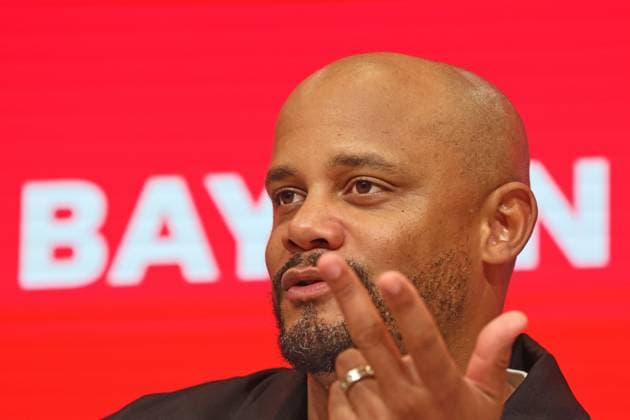 Coach Vincent Kompany FCB Press conference, Portrait, Portrait, Football 1 BL FC Bayern Munich Bayer 04 Leverkusen 01 11 2025 Allianz Arena PHOTO Mladen Lackovic LakoPress