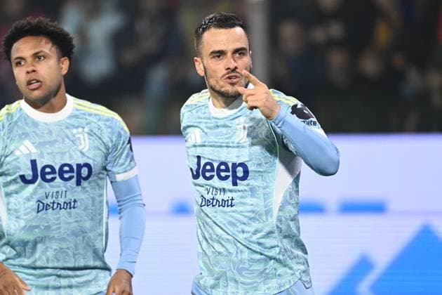 CALCIO - Serie A - US Cremonese vs Juventus FC Filip Kostic (Juventus Fc) celebrating his goal during US Cremonese vs Juventus FC, Italian soccer Serie A match in Cremona, Italy, November 01 2025 Cremona Italy  Copyright: xIPAxSport ABACAx