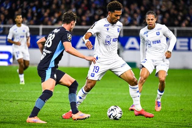 FOOTBALL : AJ Auxerre vs Olympique de Marseille - Ligue 1 - JournÃ e 11 - 01 11 2025 Danny Namaso (AJ Auxerre) RennesFrance  Copyright: xBaptistexAutissierx