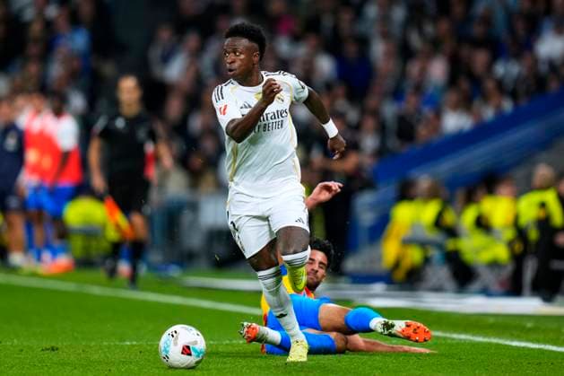 ESP: Real Madrid CF - Valencia CF. La Liga EA Sports. Date 11 Vinicius Junior of Real Madrid CF during the La Liga EA Sports match between Real Madrid CF and Valencia CF played at Santiago Bernabeu Stadium on November 1, 2025 in Madrid. kpng Copyright: xCesarxCebollax xPRESSINx PS_251101_RMA_VAL_2526_082