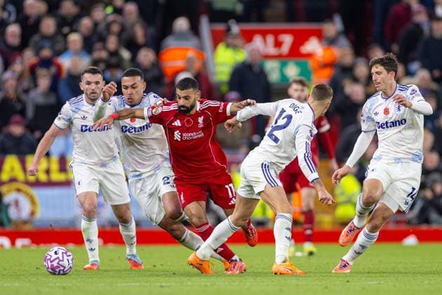 Football - FA Premier League - Liverpool FC v Aston Villa FC LIVERPOOL, ENGLAND - Saturday, November 1, 2025: Liverpool s Mohamed Salah during the FA Premier League match between Liverpool FC and Aston Villa FC at Anfield. (Photo by David Rawcliffe Propaganda) LIVERPOOL Anfield MERSEYSIDE ENGLAND  Copyright: xDavidxRawcliffex P2025-11-01-Liverpool_Aston_Villa-74