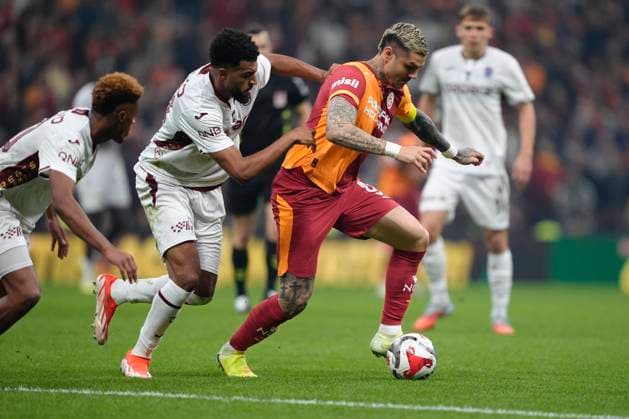 Turkish Super League Mauro Emanuel Icardi Rivero of Galatasaray SK is seen in action during the Turkish Super League match between Galatasaray and Trabzonspor at the Rems Park Stadium on November 1, 2025 in Istanbul, Turkey. (Photo by Gokhan Taner Middle East Images) Istanbul Istanbul Türkiye Copyright: xGokhanxTanerx