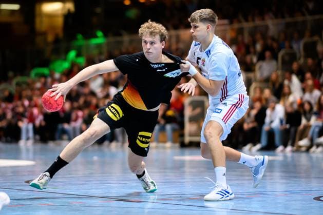 Erlangen Handball Laenderspiel U20 Germany Hungary William Reichardt Germany , Adam Horvath Garaba Hungary Erlangen Karl Heinz Hirsemann Halle Bayern Germany