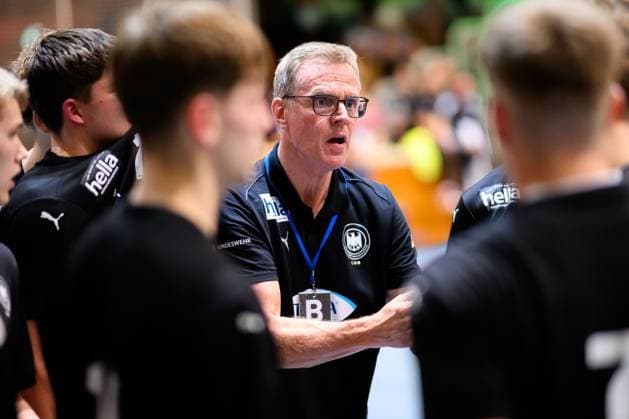 Erlangen Handball Laenderspiel U20 Germany Hungary Coach Martin Heuberger Germany Erlangen Karl Heinz Hirsemann Halle Bayern Germany