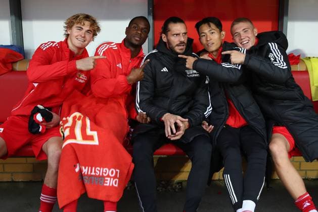 01 11 2025, xtgx, Soccer 1 Bundesliga, 1 FC Union Berlin SC Freiburg emspor, v l Tom Rothe Union Berlin, 15 , Ilyas Ansah Union Berlin, 10 , Christopher Trimmel Union Berlin, 28 , Woo Yeong Jeong Union Berlin, 11 , Dmytro Bogdanov Union DFL DFB REGULATIONS PROHIBIT ANY USE OF PHOTOGRAPHS as IMAGE SEQUENCES and or QUASI VIDEO Berlin
