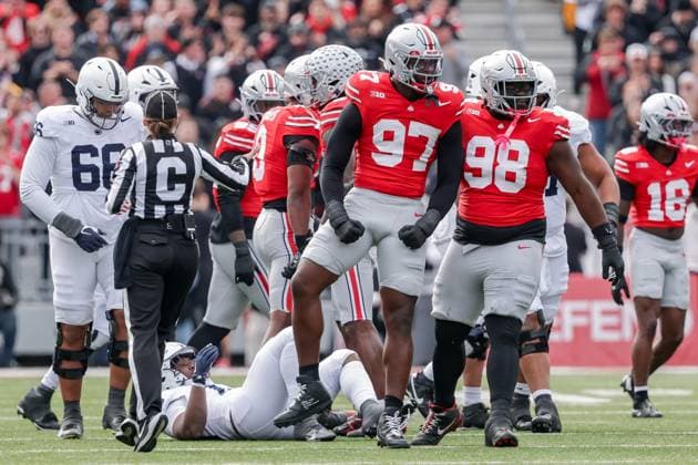 November 1, 2025, Columbus, Ohio, U.S: Ohio State Buckeyes defensive end Kenyatta Jackson Jr. (97) celebrates a defensive stop during the game between the Penn State Nittany Lions and the Ohio State Buckeyes at Ohio Stadium, Columbus, Ohio. Columbus U.S - ZUMAs304 20251101_zaf_s304_018 Copyright: xScottxStuartx