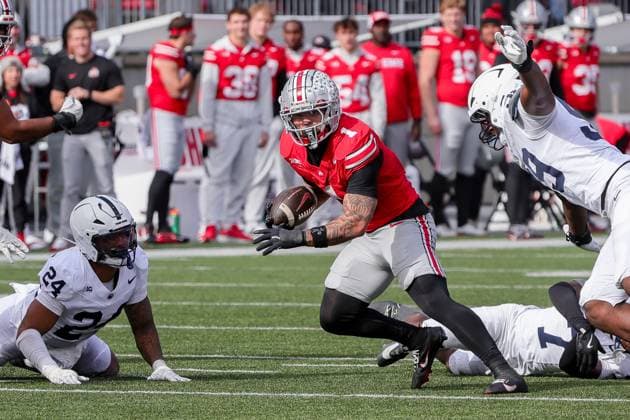 November 1, 2025, Columbus, Ohio, U.S: Ohio State Buckeyes wide receiver Brandon Inniss (1) runs after catching a pass during the game between the Penn State Nittany Lions and the Ohio State Buckeyes at Ohio Stadium, Columbus, Ohio. Columbus U.S - ZUMAs304 20251101_zaf_s304_054 Copyright: xScottxStuartx