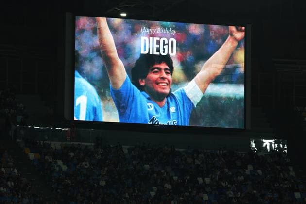 NAPOLI, ITALY,NOVEMBER 1: Happy Birthday Diego of SSC NAPOLI during the Serie A match between SSC Napoli and Como 1907 inNapoli Stadio Maradona , Italy. Copyright: xFOTOAGENZIAx